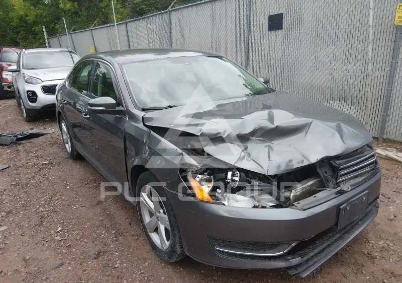 2013 Volkswagen Passat фото