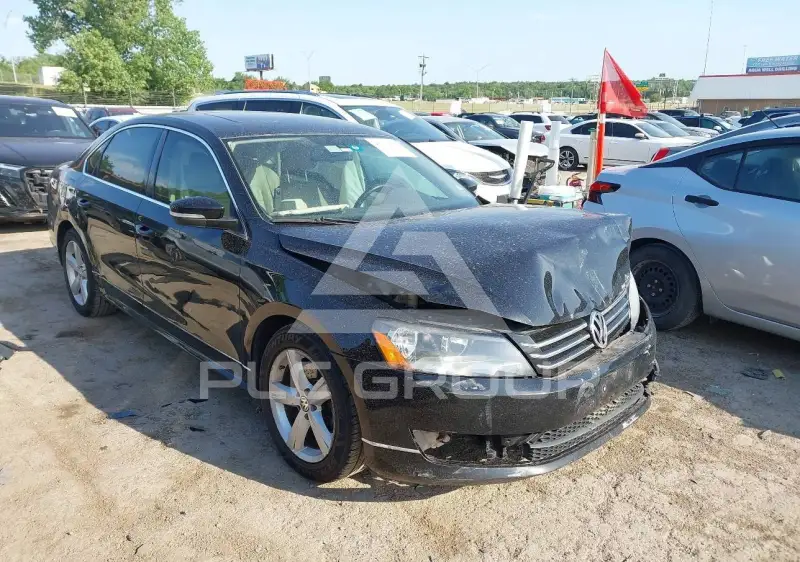 2013 Volkswagen Passat фото