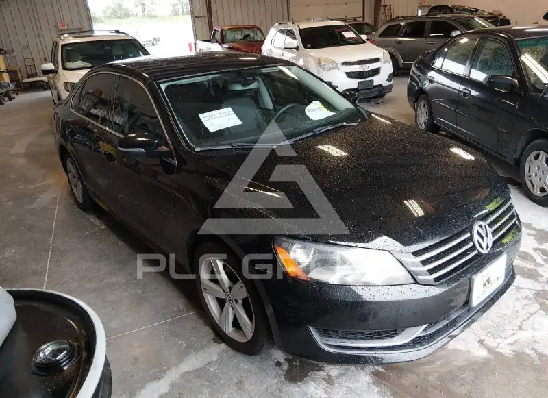 2013 Volkswagen Passat фото