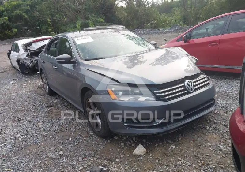 2013 Volkswagen Passat фото