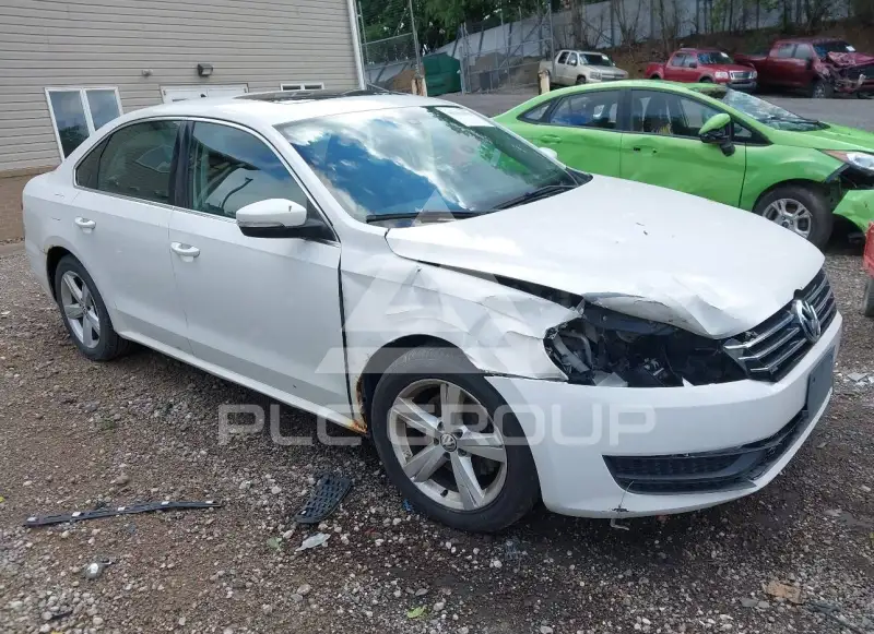 2013 Volkswagen Passat photo