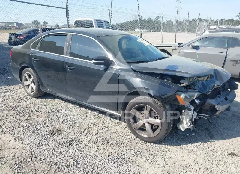 2013 Volkswagen Passat photo