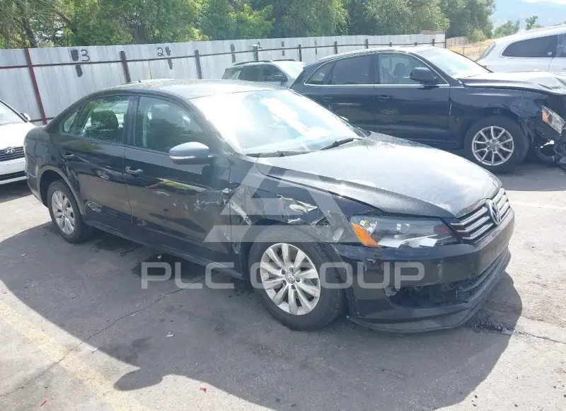 2013 Volkswagen Passat photo
