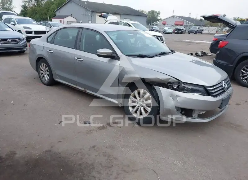 2013 Volkswagen Passat photo