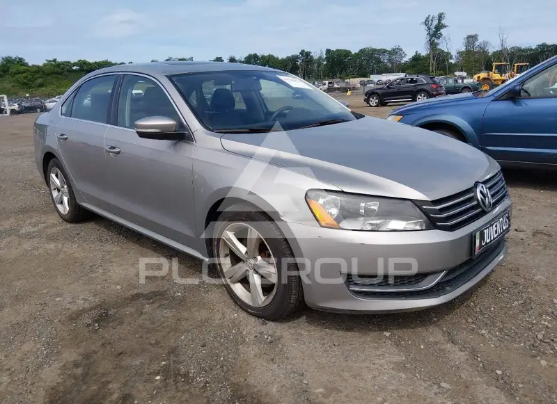 2013 Volkswagen Passat фото