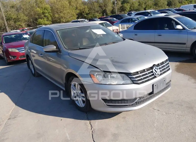 2013 Volkswagen Passat фото