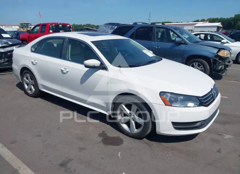 2013 Volkswagen Passat фото