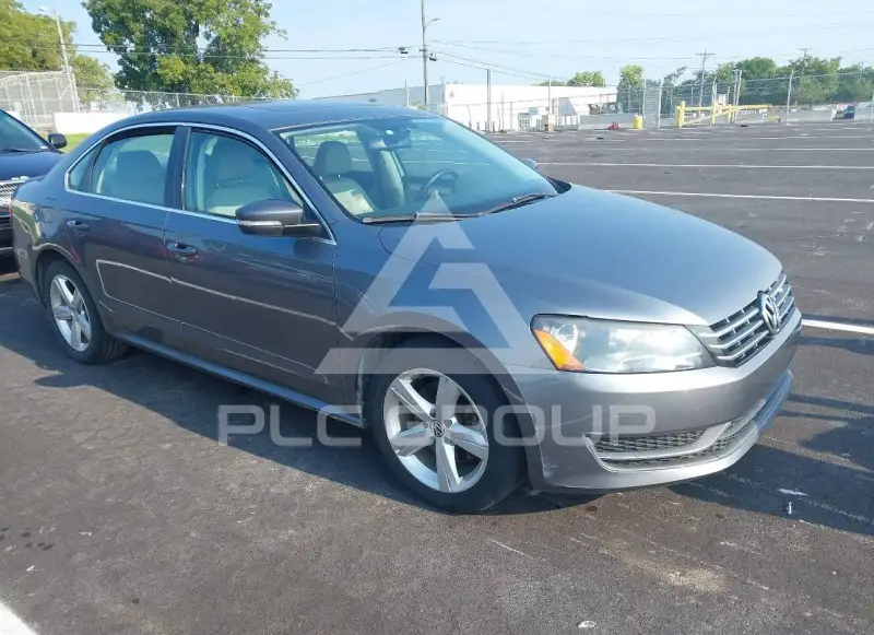 2013 Volkswagen Passat фото