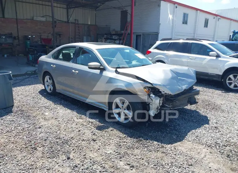 2013 Volkswagen Passat photo
