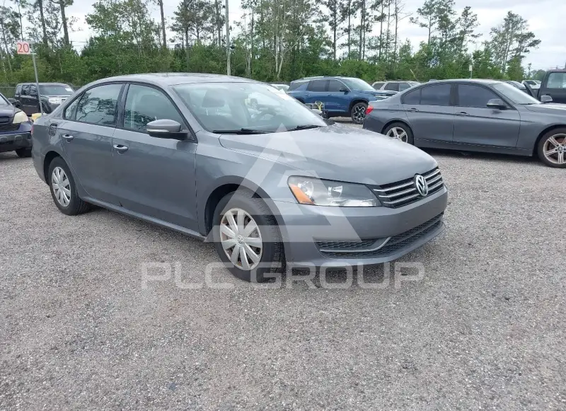 2013 Volkswagen Passat photo