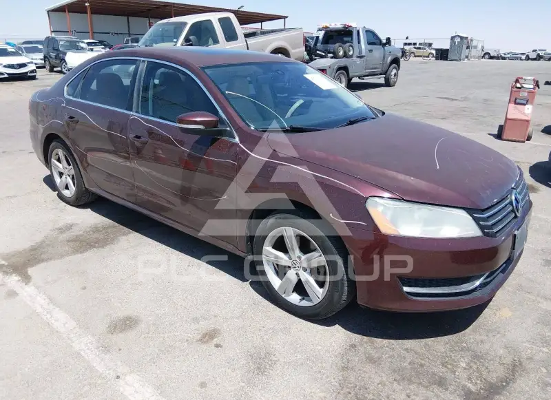 2013 Volkswagen Passat photo