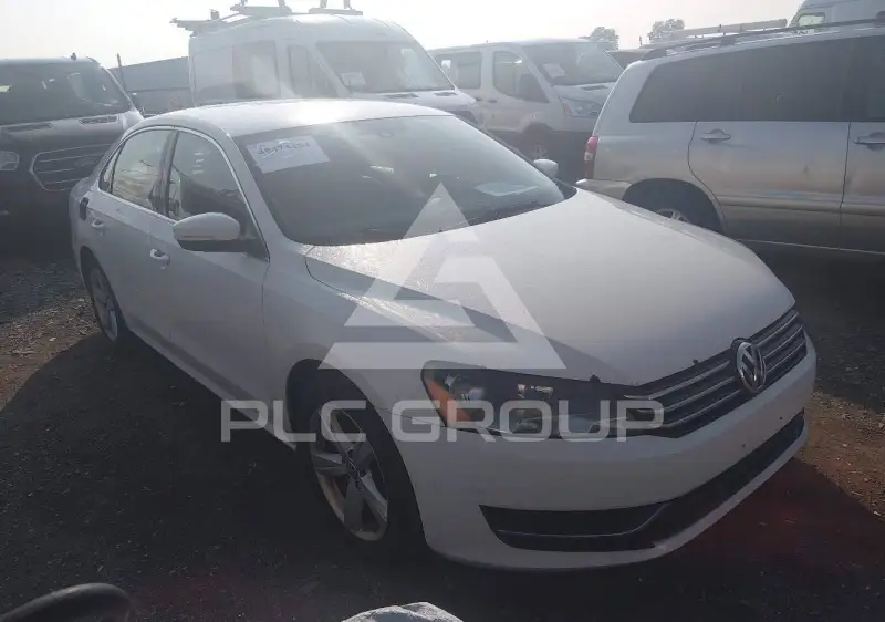 2013 Volkswagen Passat фото