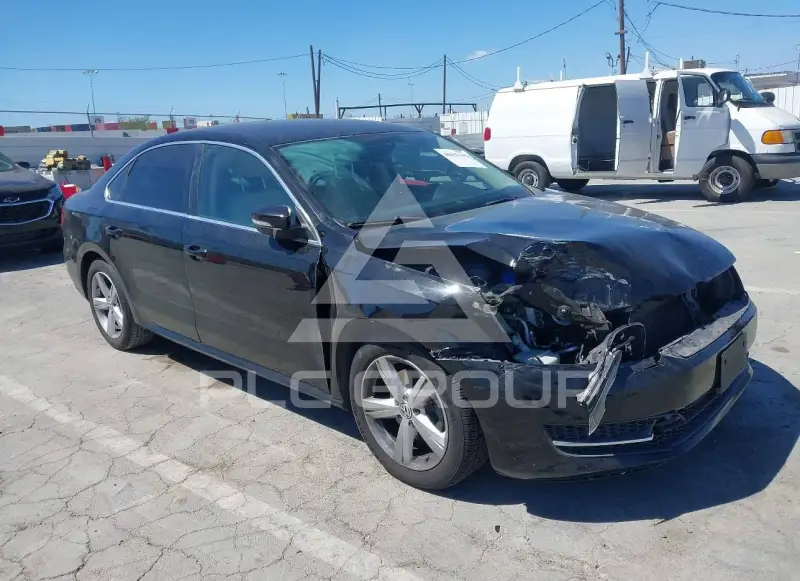 2013 Volkswagen Passat photo