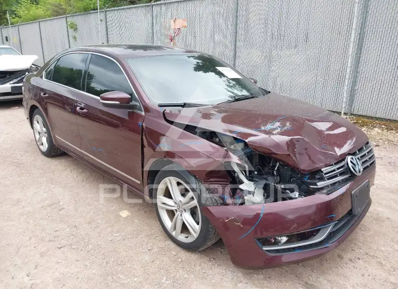 2013 Volkswagen Passat photo