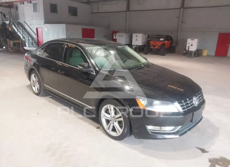 2013 Volkswagen Passat photo
