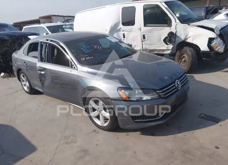 2013 Volkswagen Passat photo
