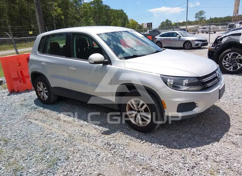 2013 Volkswagen Tiguan photo