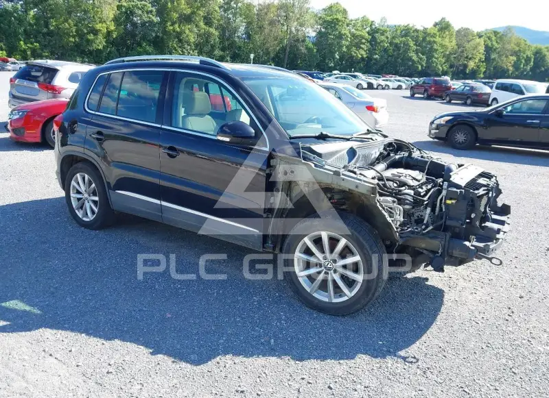 2013 Volkswagen Tiguan photo