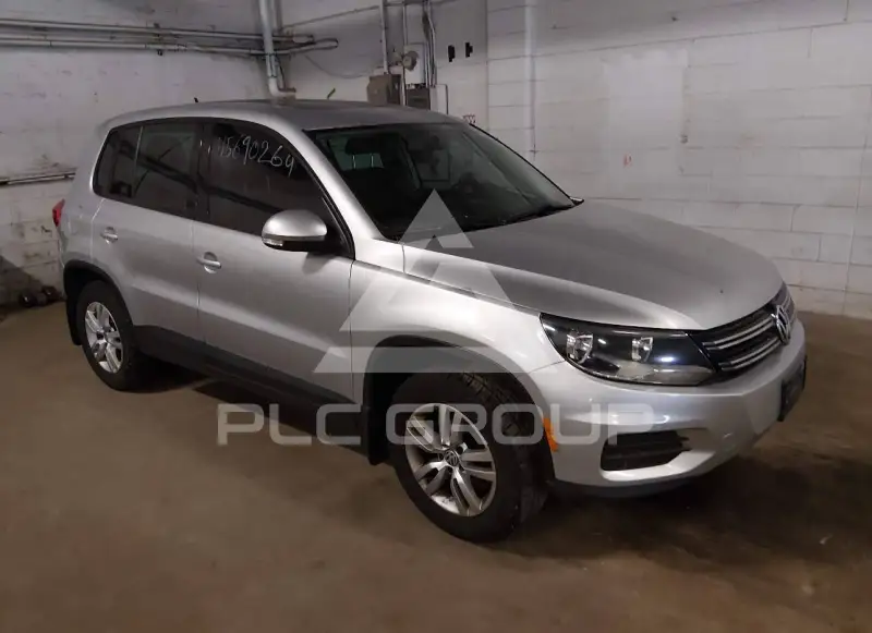 2013 Volkswagen Tiguan photo