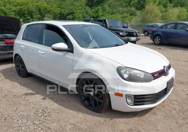 2013 Volkswagen GTI фото