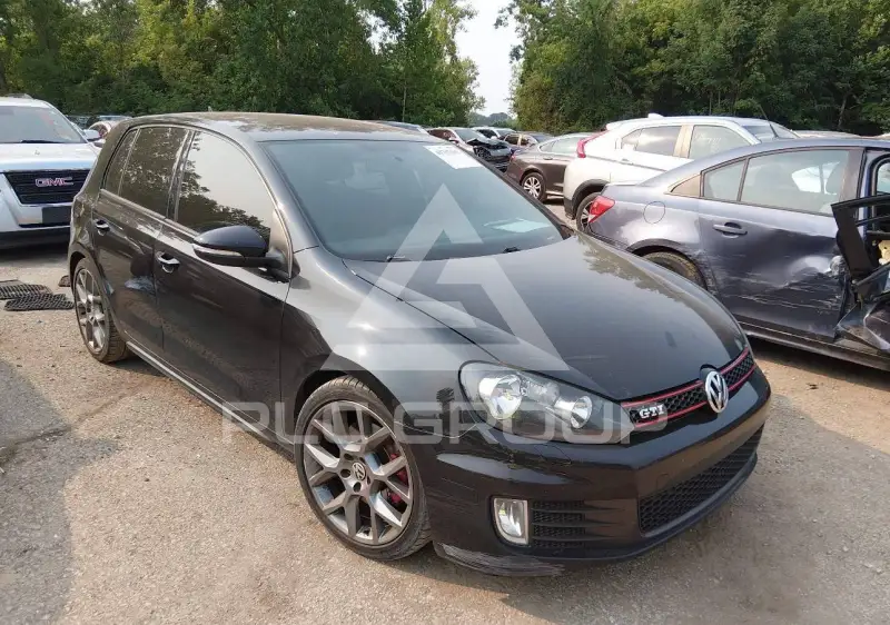 2013 Volkswagen GTI фото