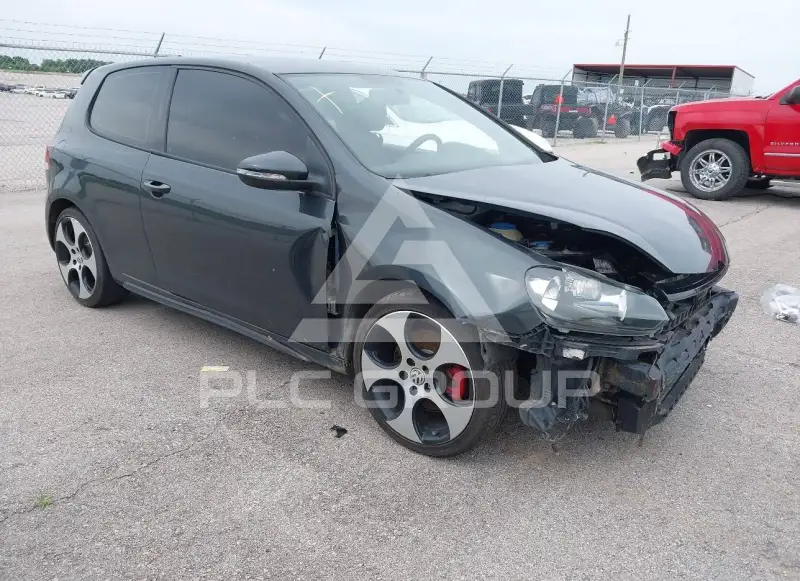 2013 Volkswagen GTI фото