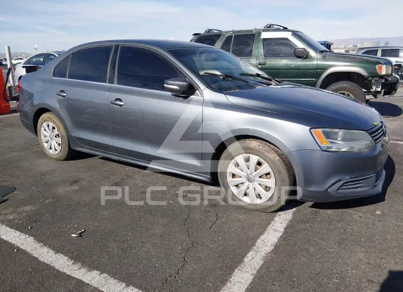 2013 Volkswagen Jetta photo
