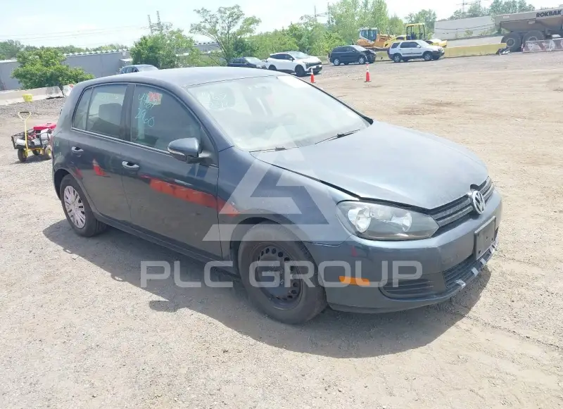 2013 Volkswagen GOLF photo