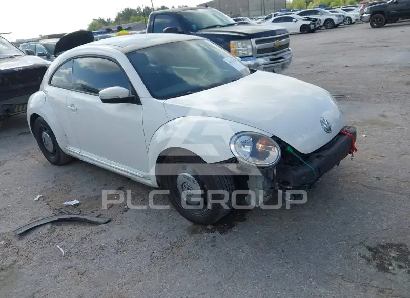 2013 Volkswagen BEETLE фото