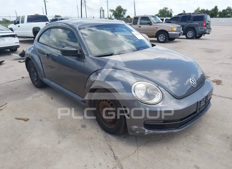 2013 Volkswagen BEETLE фото