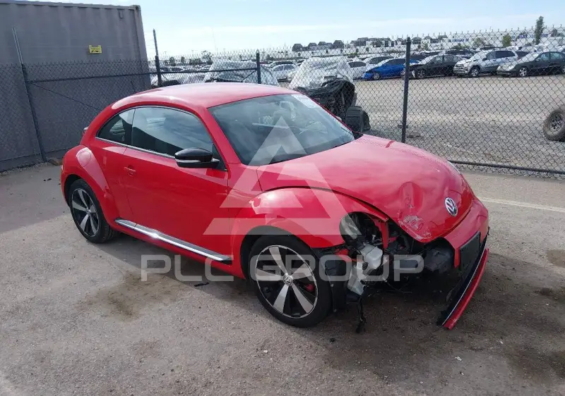 2013 Volkswagen BEETLE фото