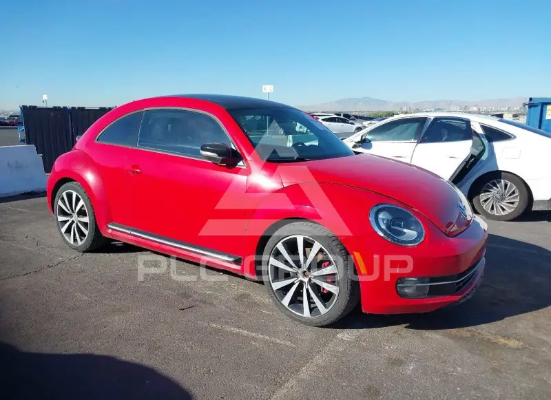 2013 Volkswagen BEETLE photo