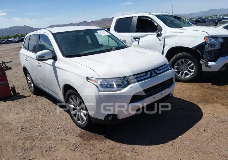 2014 Mitsubishi OUTLANDER фото