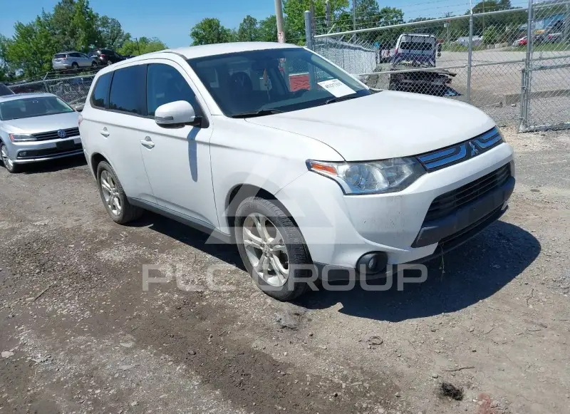 2014 Mitsubishi OUTLANDER photo