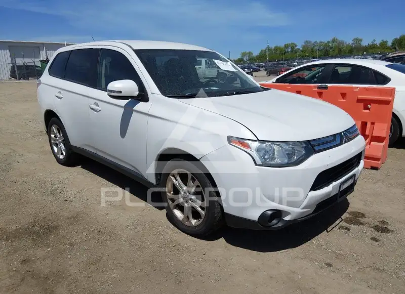 2014 Mitsubishi OUTLANDER фото