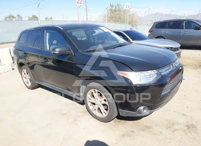 2014 Mitsubishi OUTLANDER photo