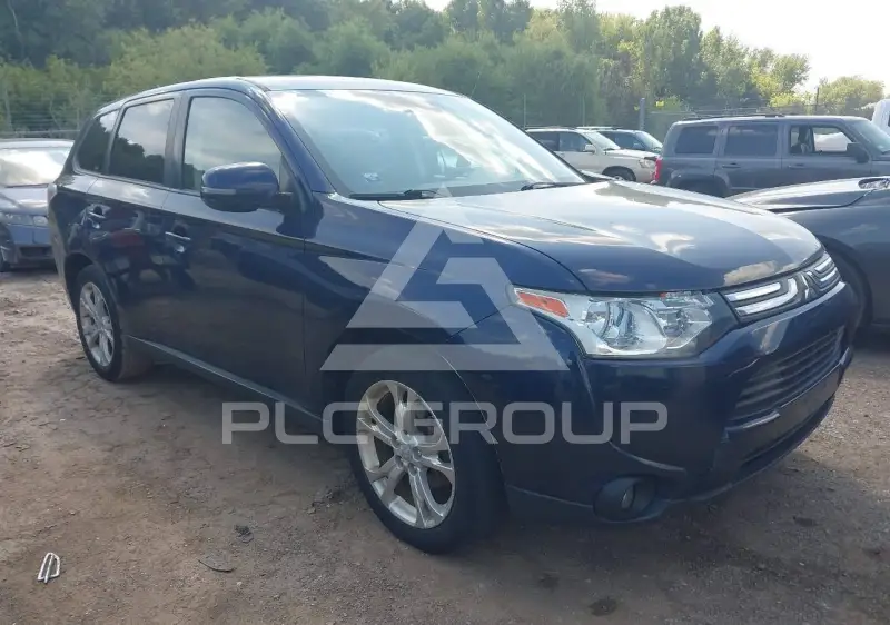 2014 Mitsubishi OUTLANDER photo