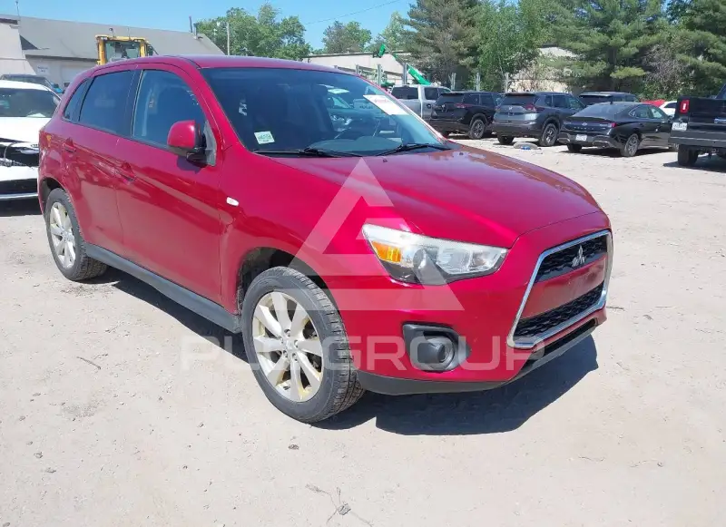 2014 Mitsubishi OUTLANDER photo
