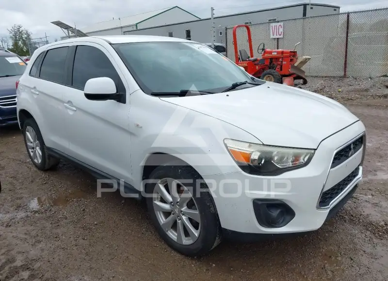 2014 Mitsubishi OUTLANDER photo