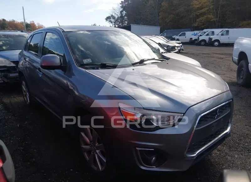 2014 Mitsubishi OUTLANDER photo