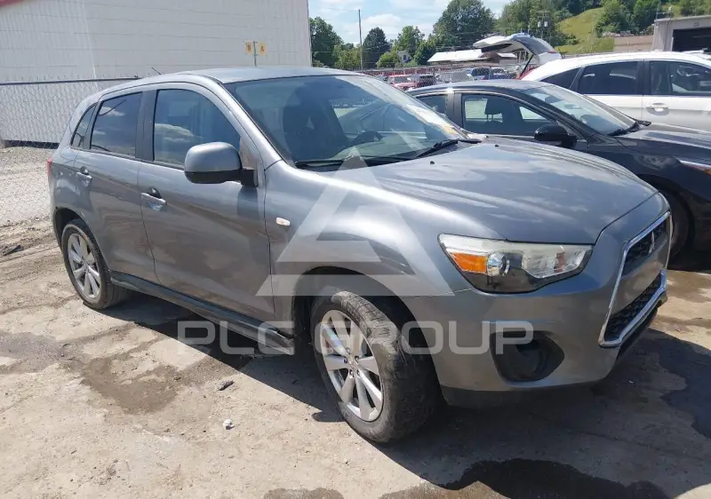 2014 Mitsubishi OUTLANDER фото