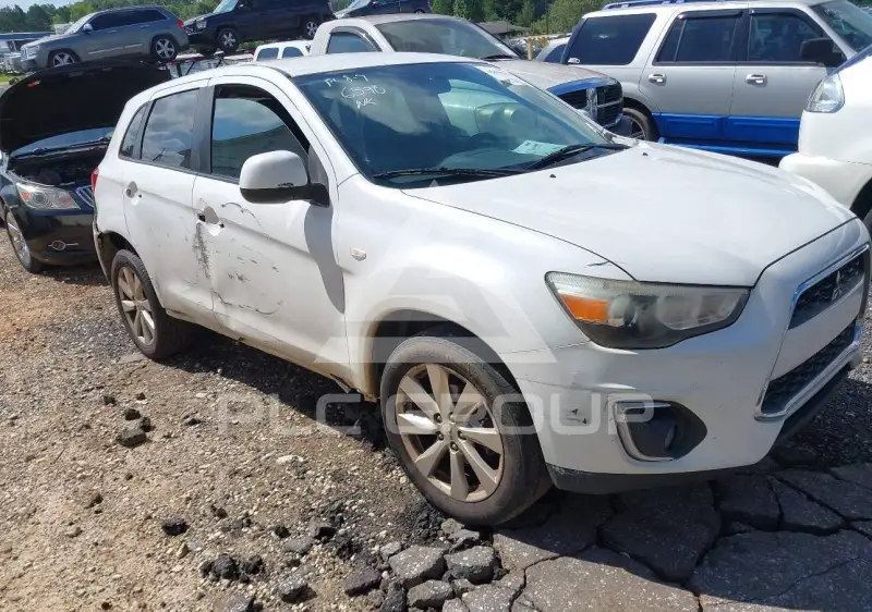 2014 Mitsubishi OUTLANDER фото