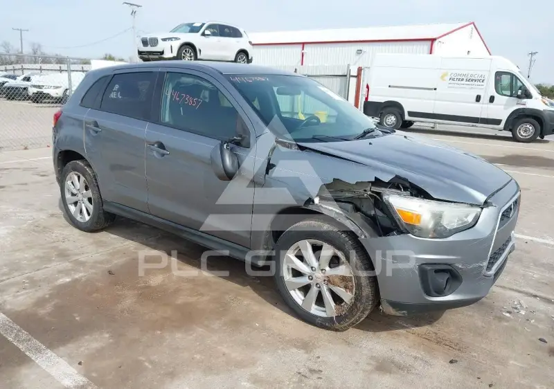 2014 Mitsubishi OUTLANDER photo
