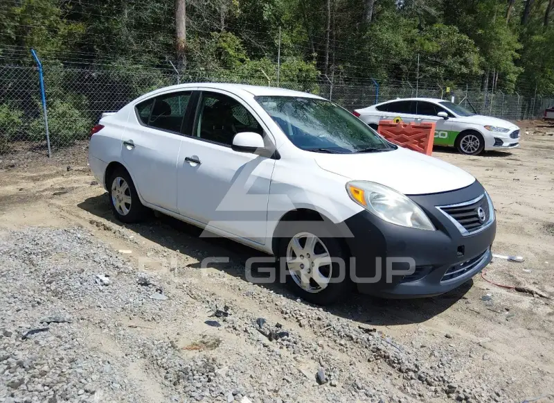 2014 Nissan VERSA фото