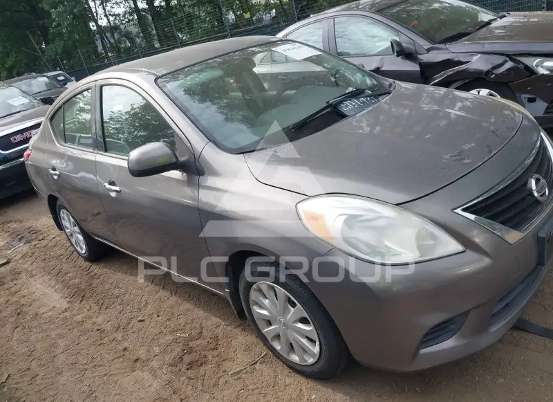 2014 Nissan VERSA photo