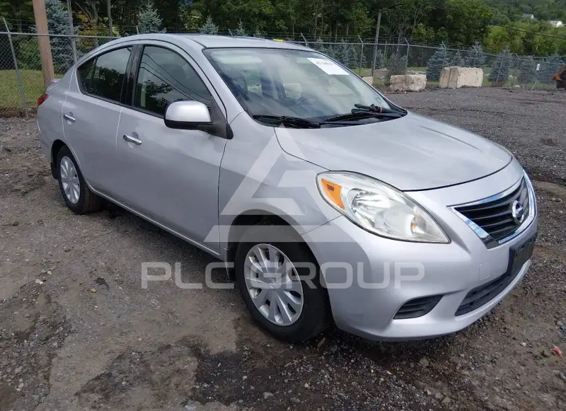 2014 Nissan VERSA photo