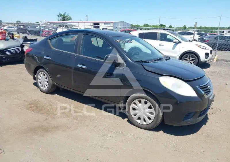 2014 Nissan VERSA фото