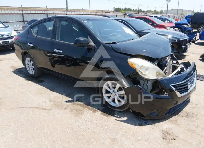 2014 Nissan VERSA фото