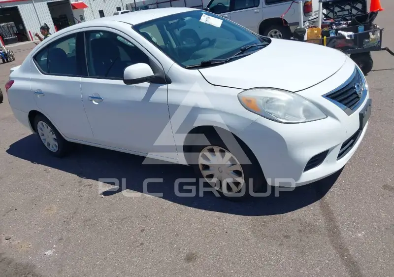 2014 Nissan VERSA фото