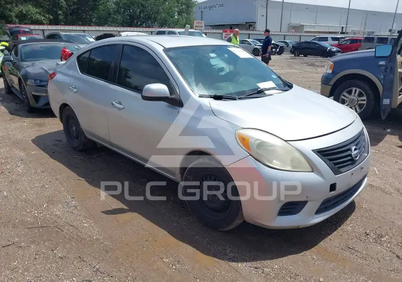 2014 Nissan VERSA фото